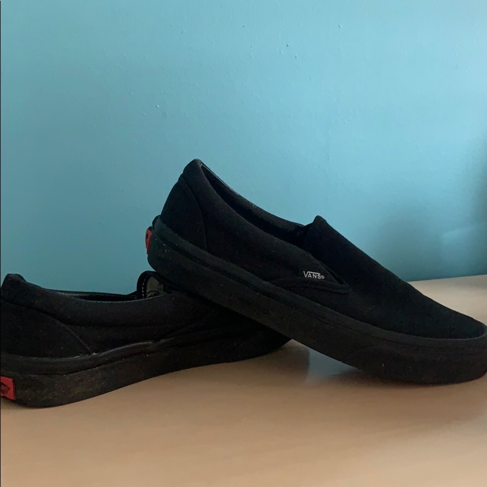 Shoes - Picture 4 of 4